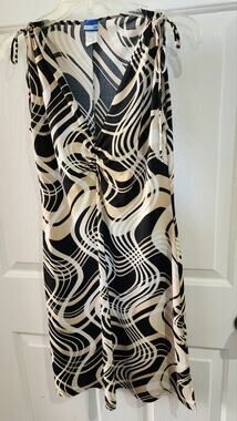 Women's Sz. Medium Check It Out Sleeveless Dress